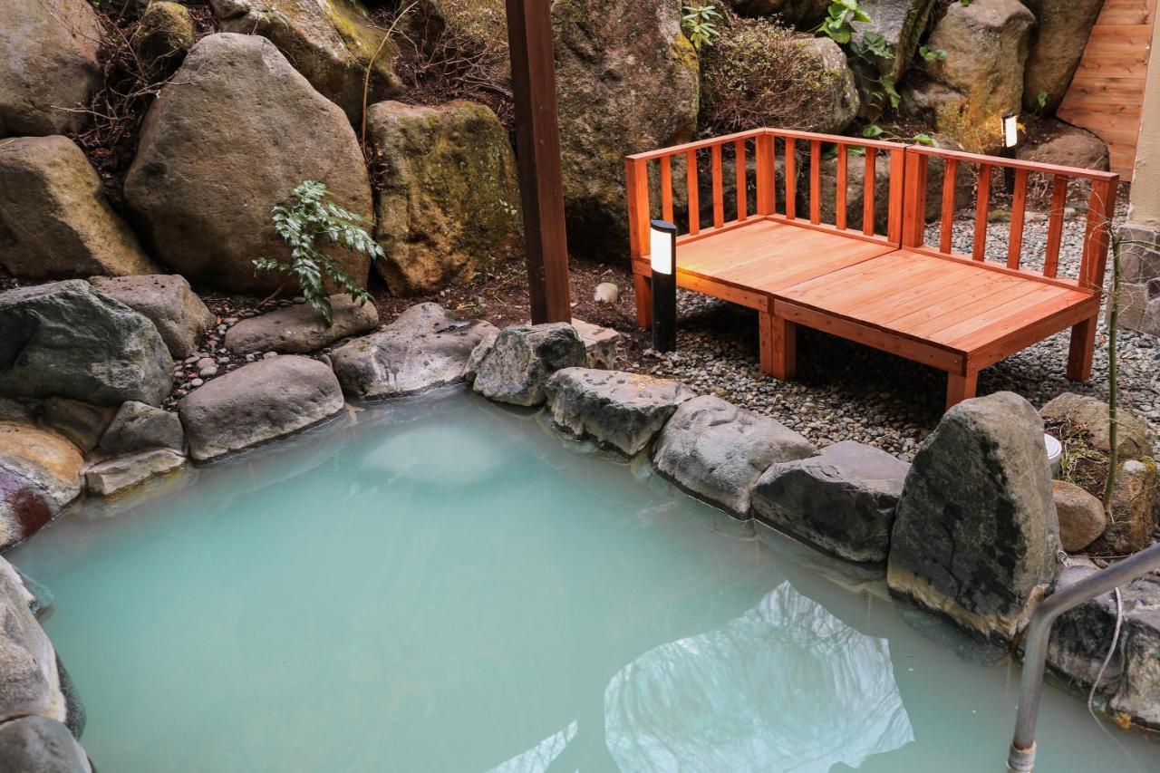 האקונה Ajisai Onsen Ryokan - Award Winning Private Open Air Onsen מראה חיצוני תמונה